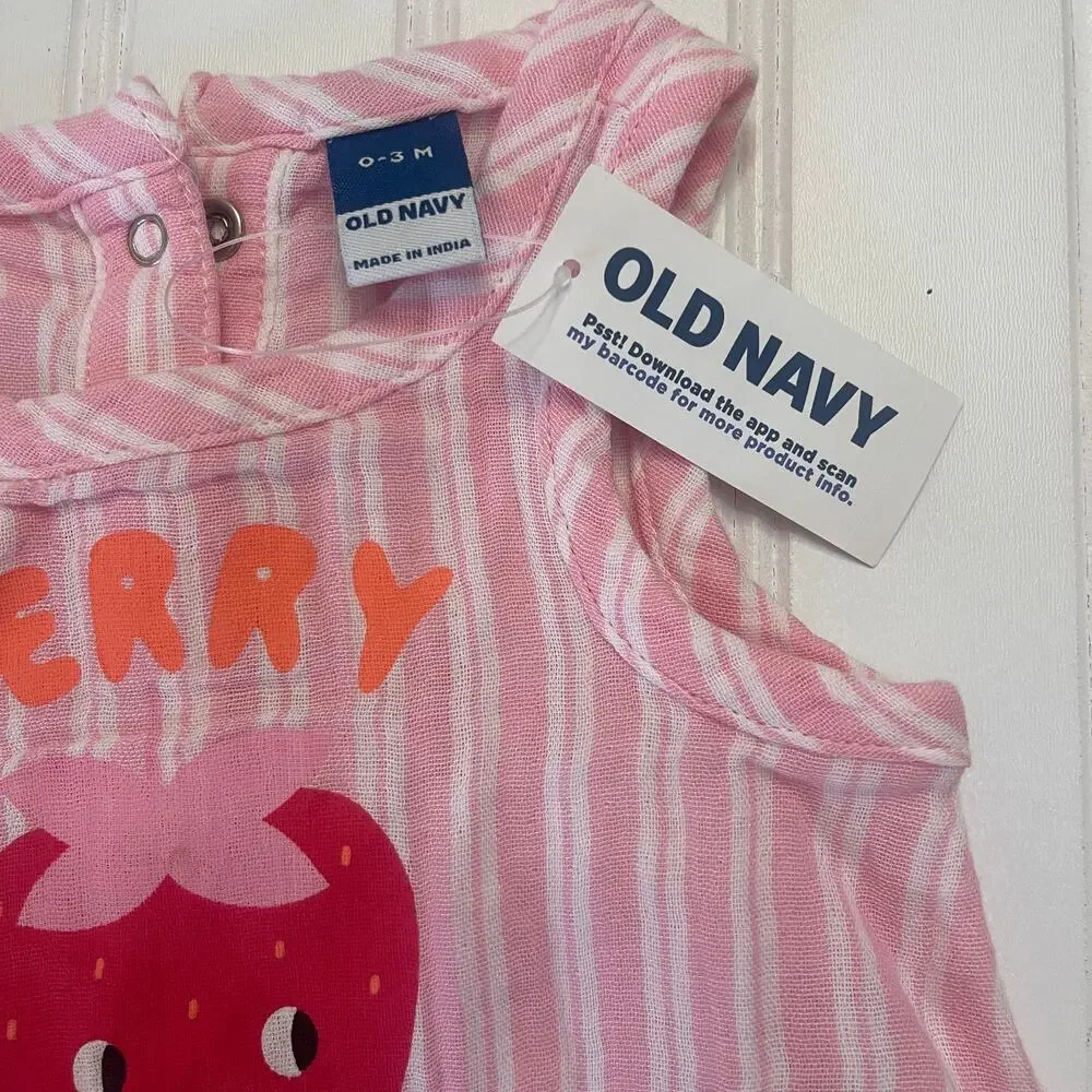 NWT Old Navy Berry Sweet Bee Happy Romper‎ Outfits Size Girls 0/3 Months